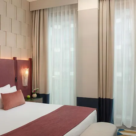 Hotel Nh Collection President 5*