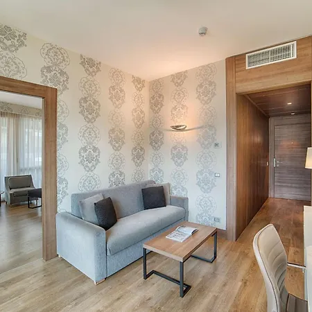 Nh Collection President Hotel